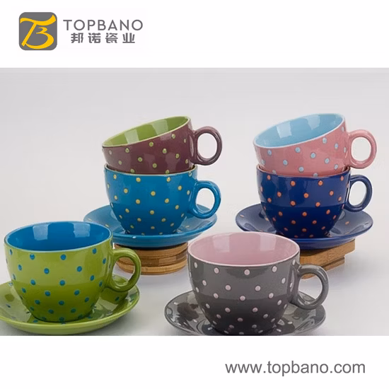 Tasse à café verticale en gros de tache d'usine de la Chine soucoupe et tasse en céramique exquises rétro européennes